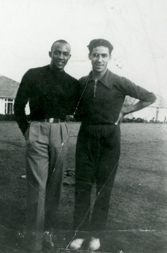 Jesse Owens posed with Gregory Lambrakis, Berlin, 1936